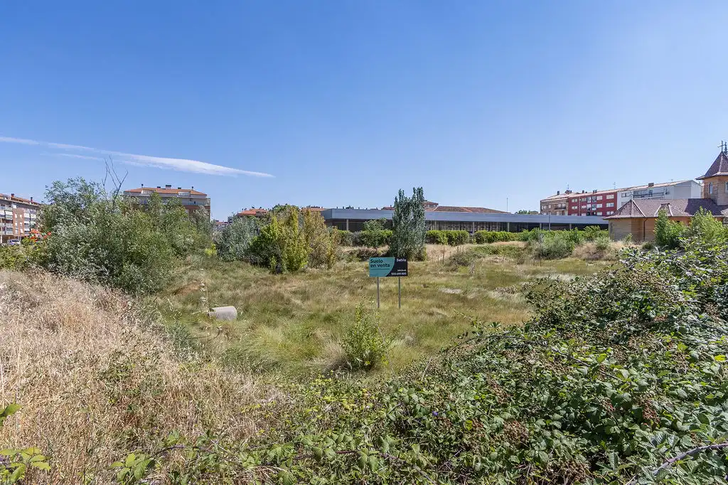 Terrenys i solars en venda a C/ Juan Cruz Melero, imagen 4
