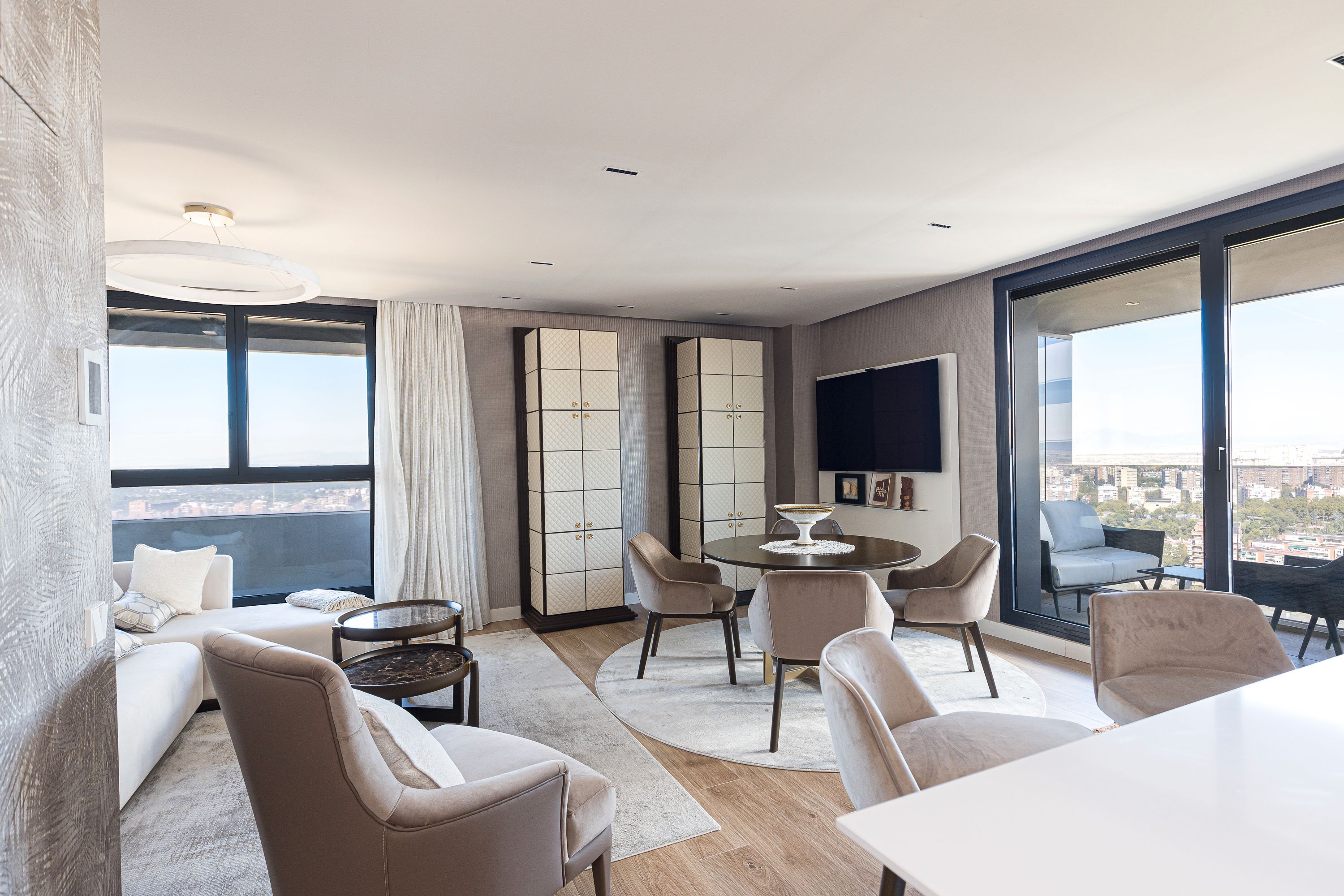Sala d'estar de Apartament en venda en  Madrid Capital amb Aire condicionat, Calefacció i Terrassa