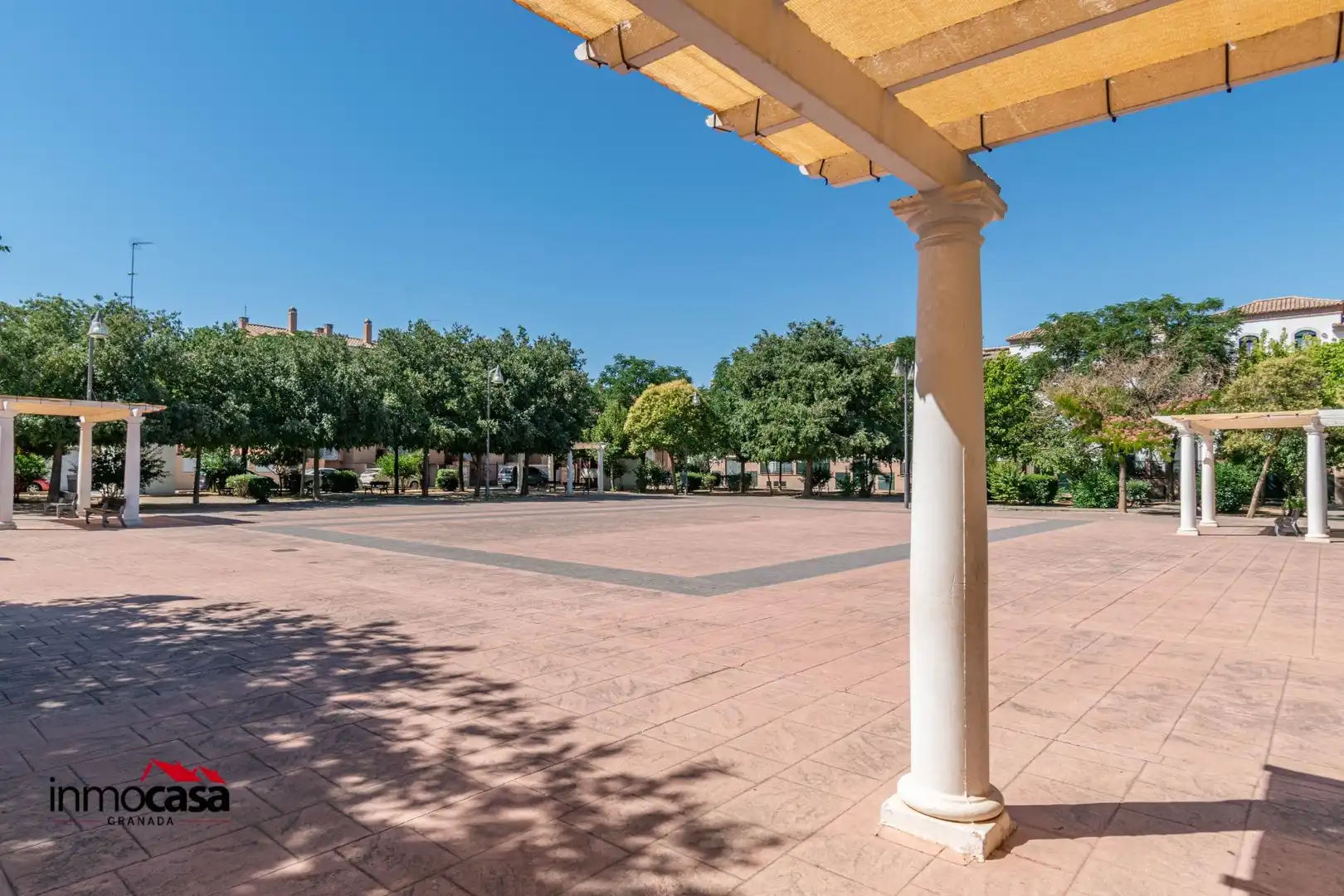 Terrassa de Casa adosada en venda en Armilla amb Aire condicionat, Calefacció i Jardí privat