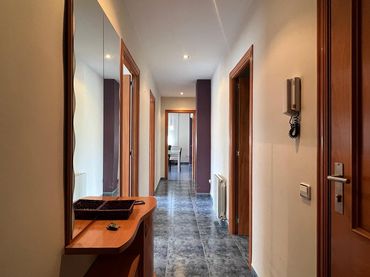 Piso con balcón en venta en Plaça Europa 4