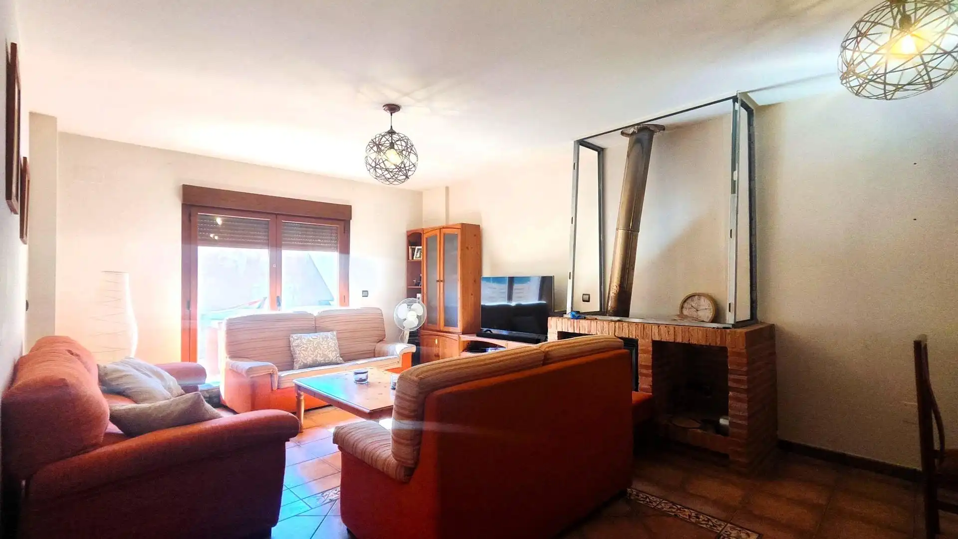 Sala de estar de Casa o chalet en venta en Cuadros con Calefacción, Terraza y Balcón