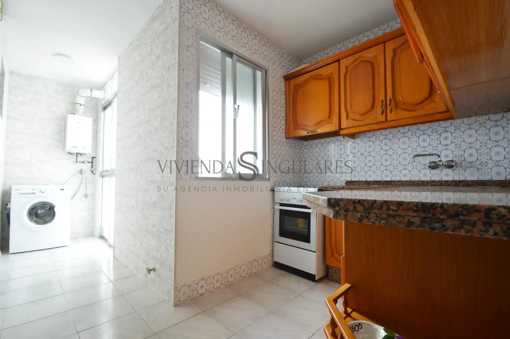 Küche von Wohnung zur Miete in Sevilla mit Klimaanlage, Privatgarten und Terrasse