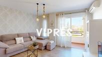 Living room of Flat for sale in Cáceres Capital  with Air Conditioner, Heating and Terrace