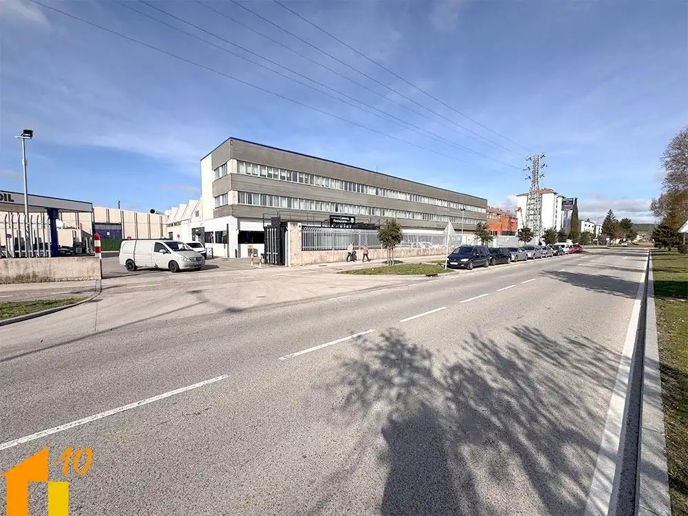 Oficina de lloguer a Calle Calle Alcalde Martín Cobos, imagen 40