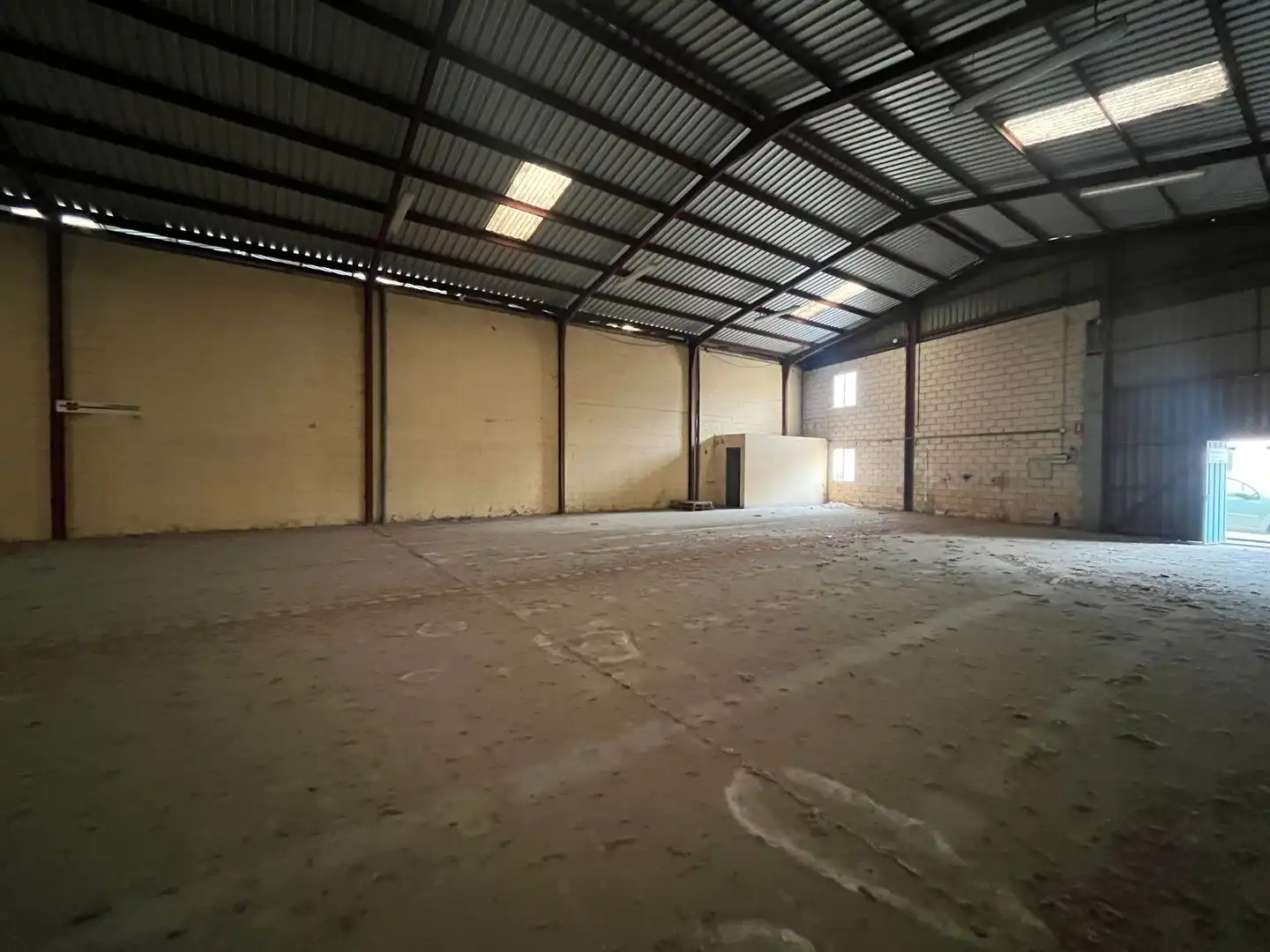Nau industrial en venda a Zona Sur - Av. de España - San Miguel, imagen 5