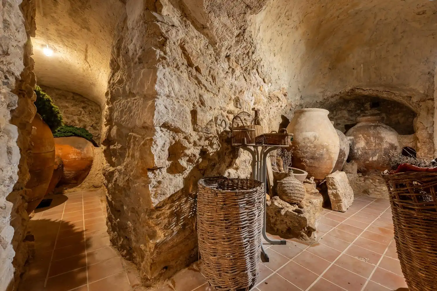 Buildings for sale in Torrelaguna