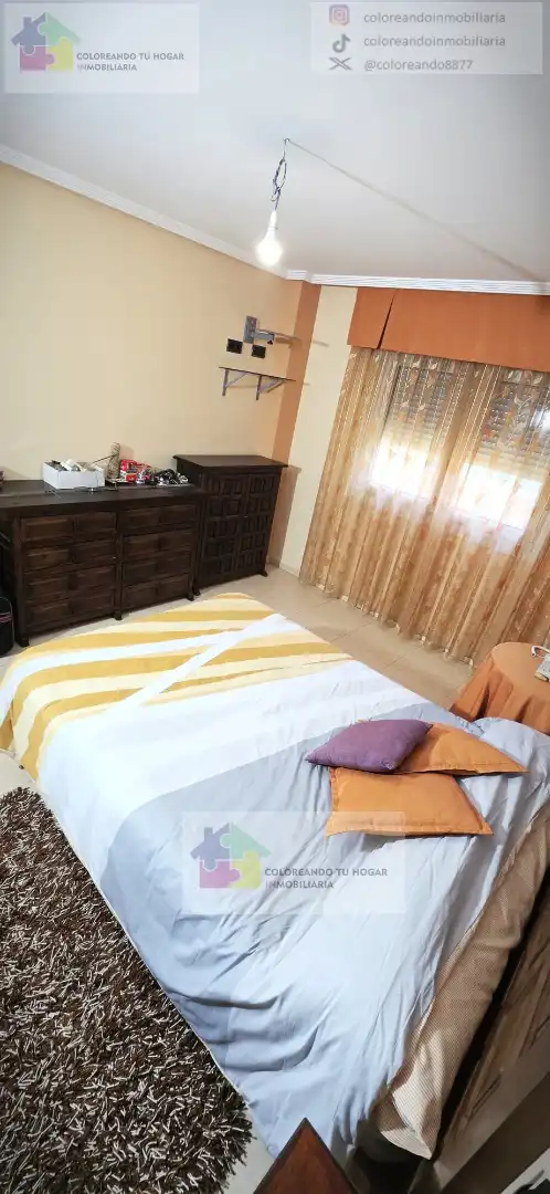 Bedroom of Houses for sale in Sariegos  with Air Conditioner, Heating and Private garden