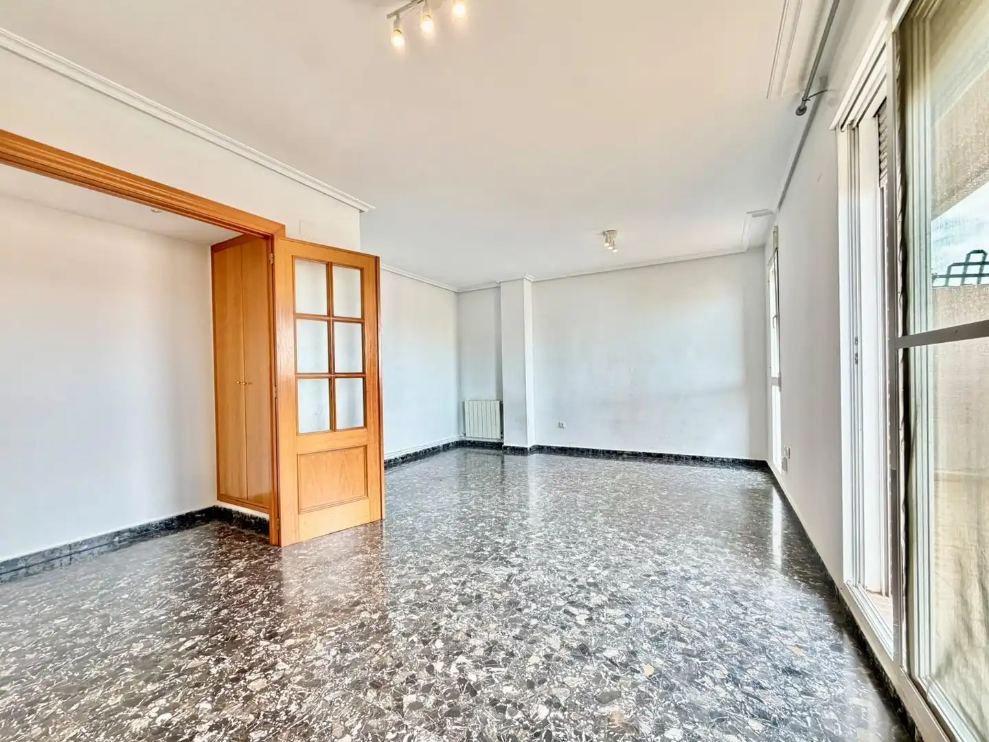 Sala d'estar de Àtic de lloguer en Valencia amb Aire condicionat, Calefacció i Terrassa