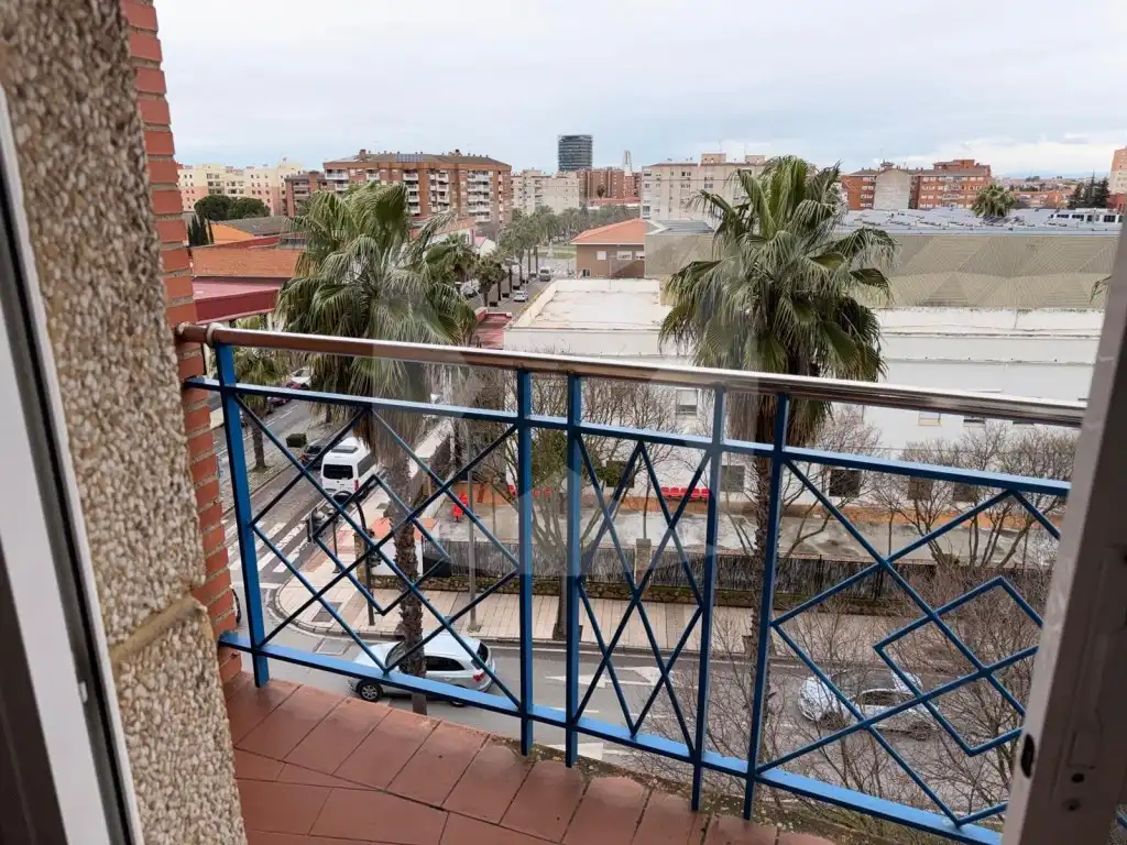 Vista exterior de Piso en venta en Badajoz con Aire acondicionado, Terraza y Balcón