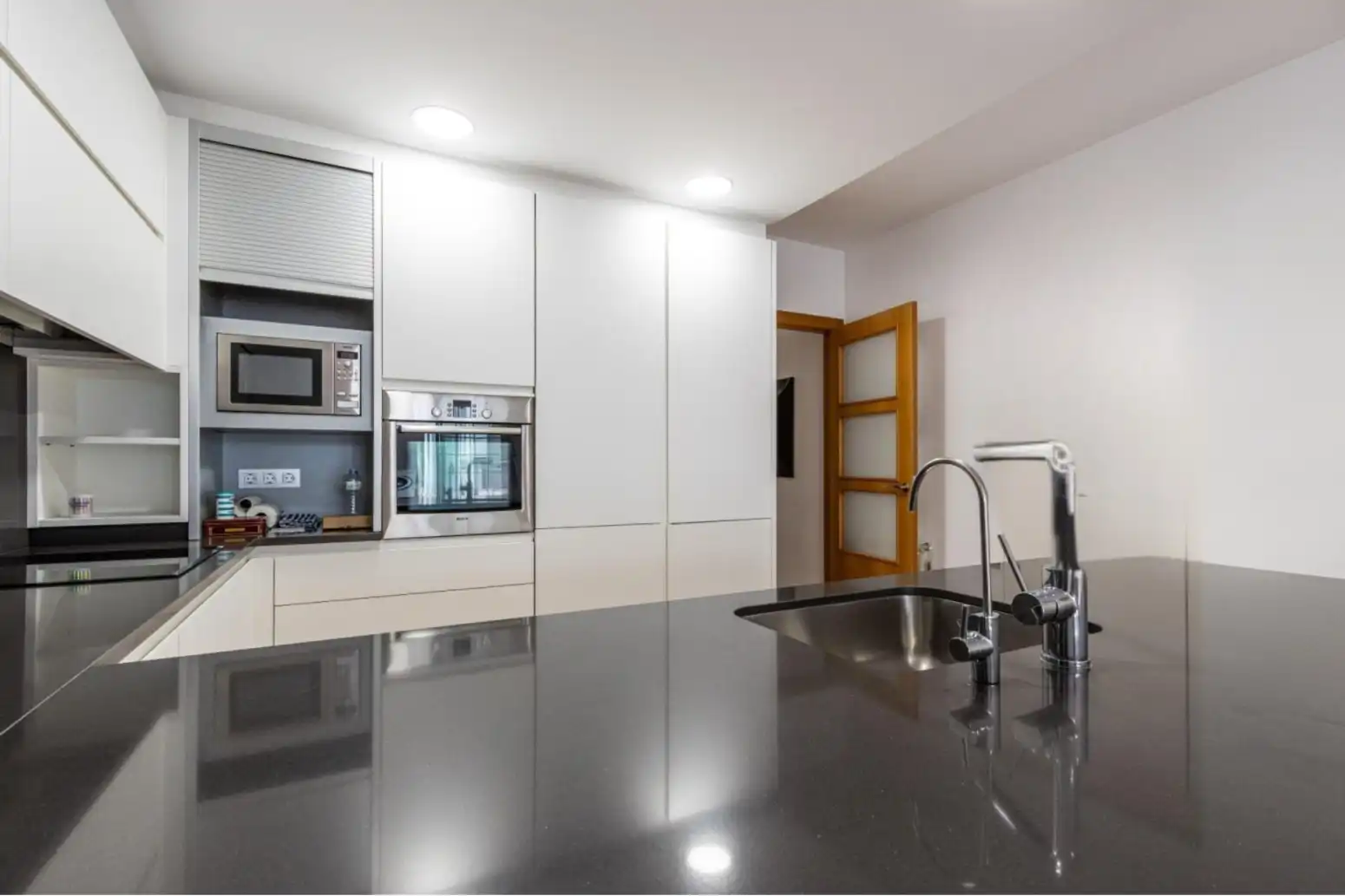 Cocina de Casa adosada en venta en Terrassa con Aire acondicionado, Calefacción y Parquet
