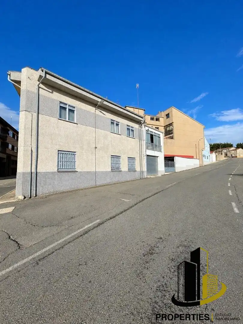 Haus zum Verkauf in Guijuelo