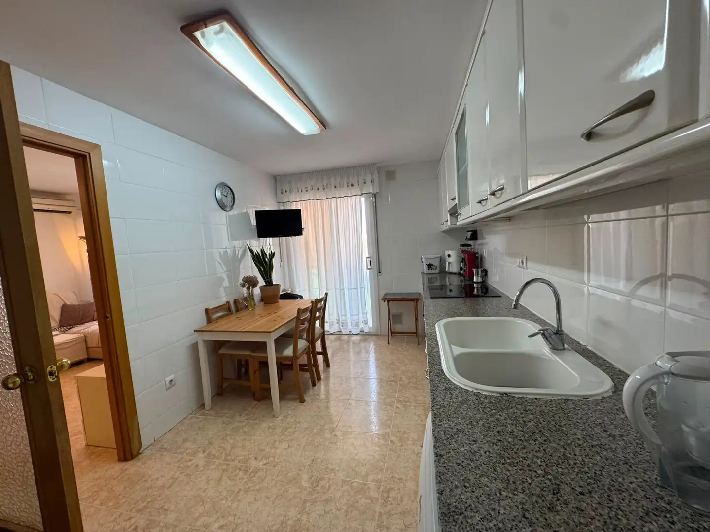 Kitchen of Flat for sale in Sant Feliu de Guíxols  with Air Conditioner, Heating and Furnished