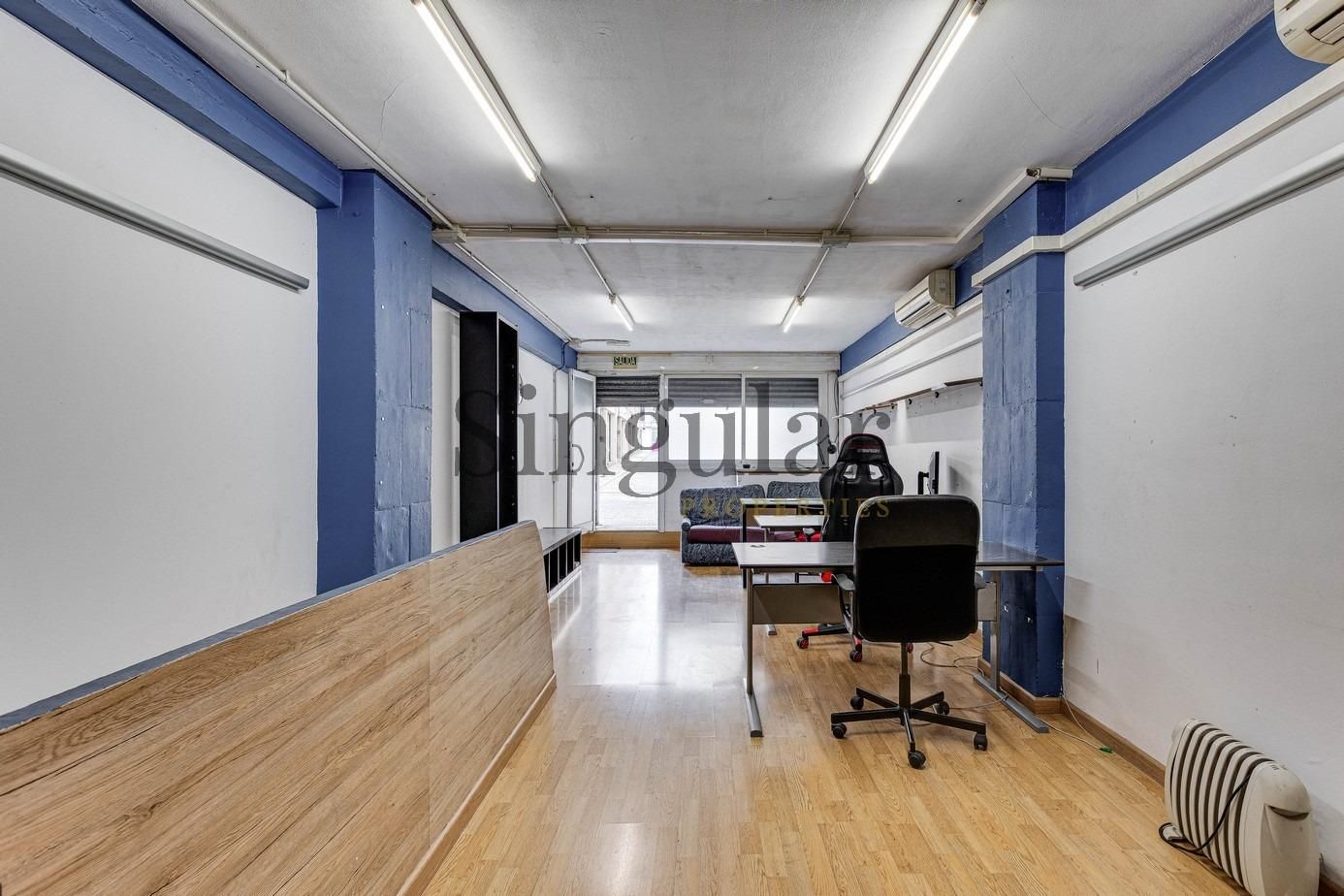 Premises for sale in  Barcelona Capital  with Air Conditioner