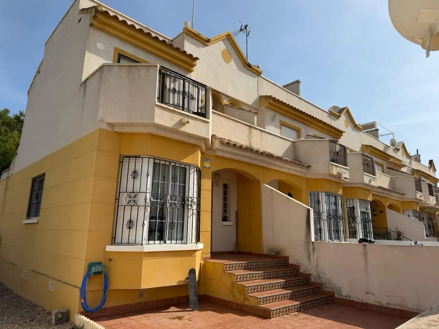 Casa a schiera con piscina in vendita a Los Balcones - Los Altos