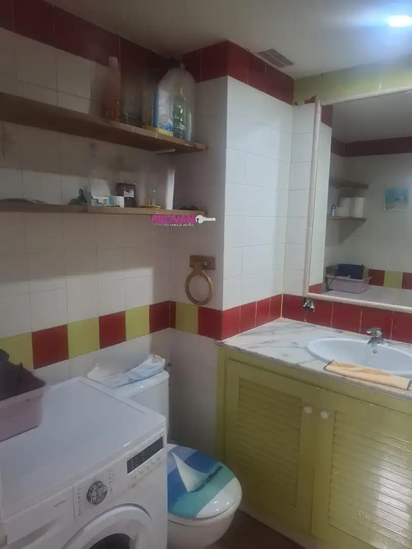 Baño de Apartamento en venta en Santa Eulària des Riu con Calefacción, Jardín privado y Terraza