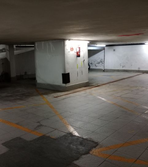 Foto 2 von Garage zur Miete in Arrasate Kalea, Área Romántica, Donostia - San Sebastián
