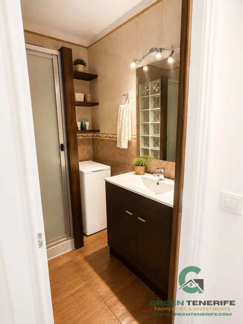 Bathroom of Flat for sale in Adeje  with Terrace, Swimming Pool and Balcony