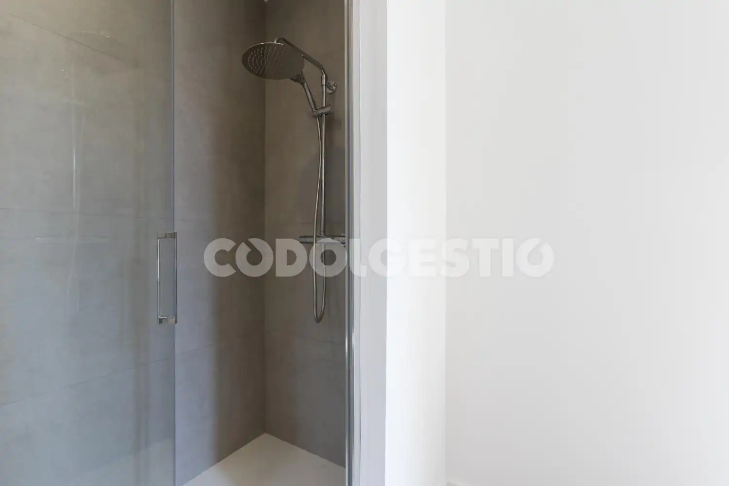 Baño de Piso de alquiler en Vic con Balcón