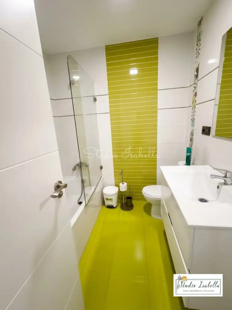 Flat with balcony to rent in Calle Río Arlés, imagen 25