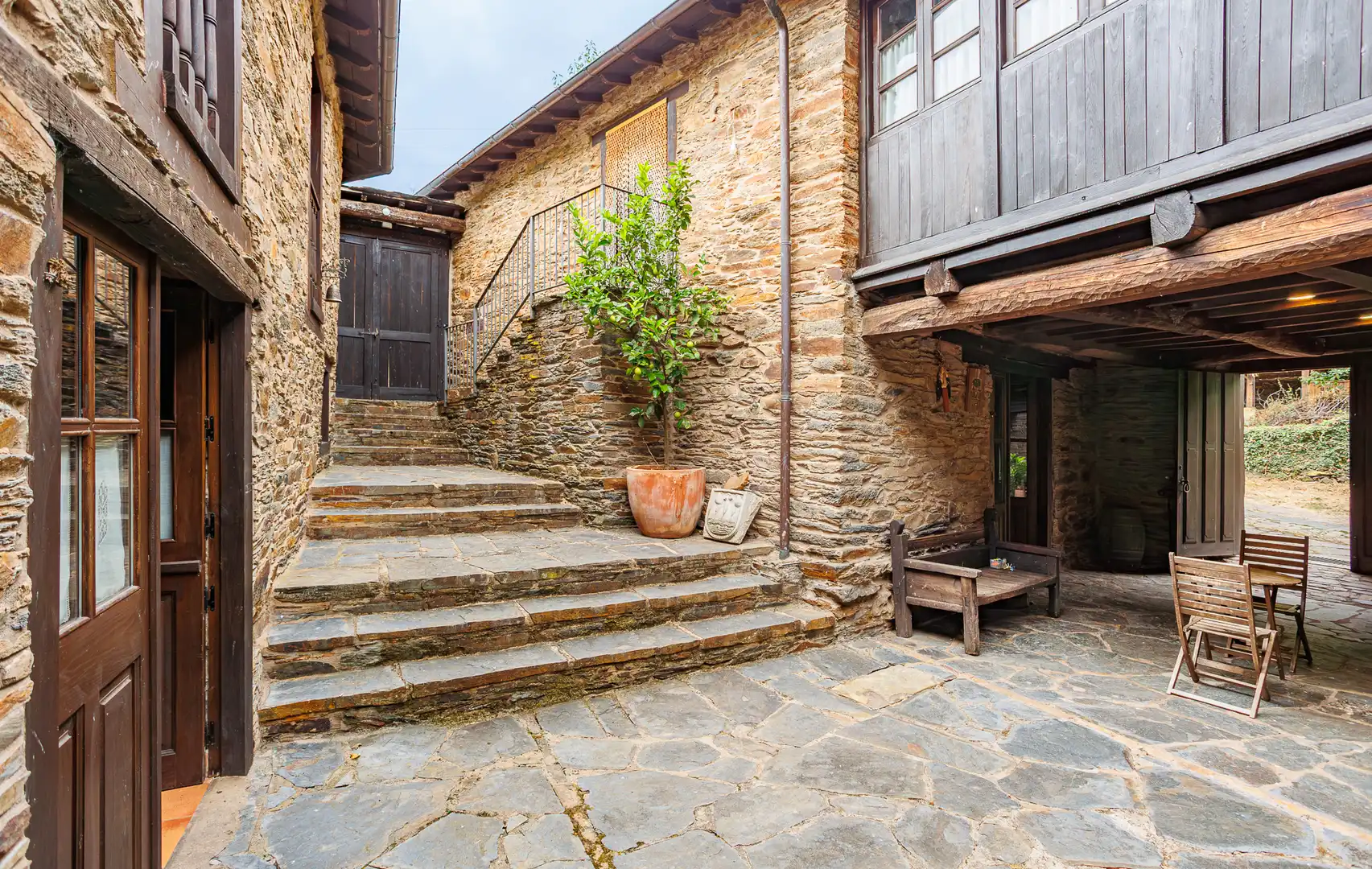 Vista exterior de Local en venta en Folgoso do Courel con Amueblado