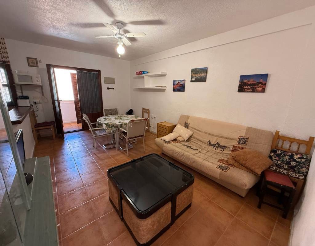 Sala d'estar de Apartament en venda en Torrevieja amb Terrassa, Moblat i Forn