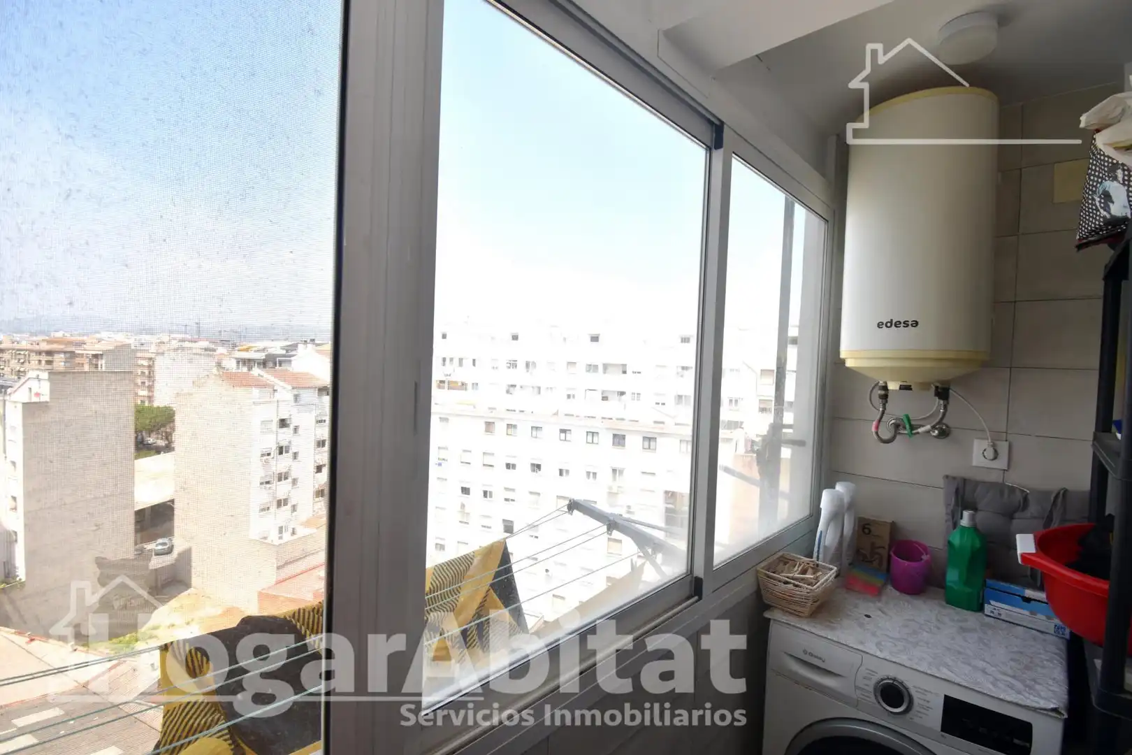 Habitación de Piso en venta en Castellón de la Plana / Castelló de la Plana con Aire acondicionado, Calefacción y Amueblado