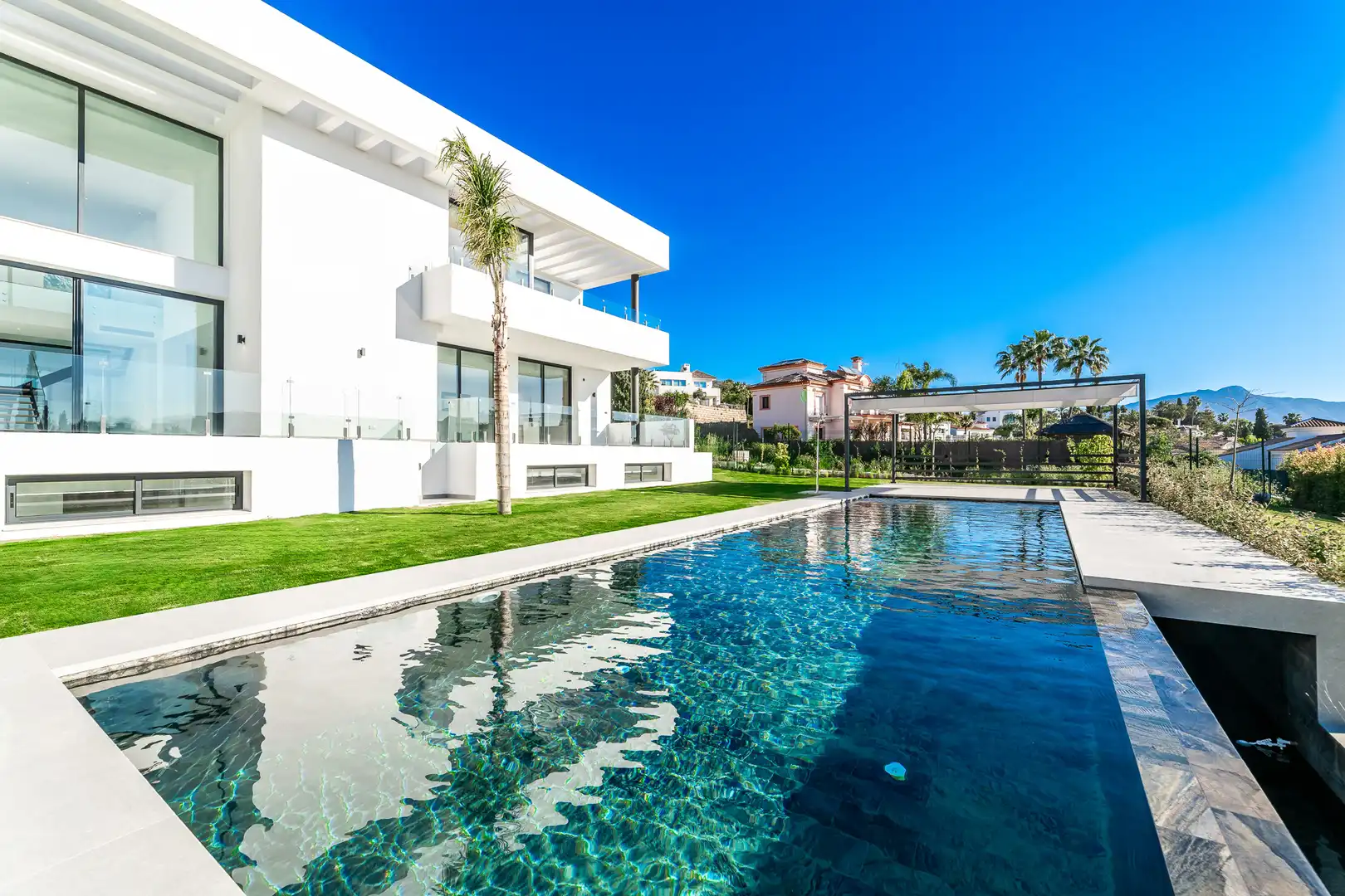 Villa con terrazza in vendita a Calle Muñiz 164, imagen 5