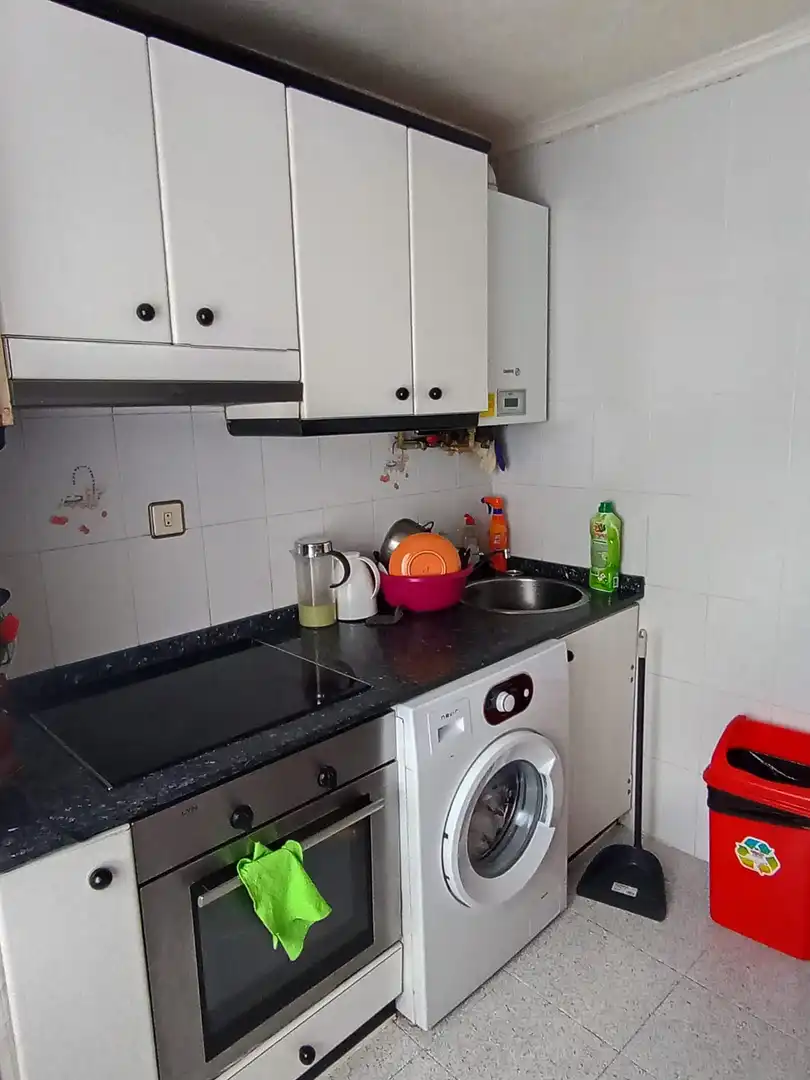 Kitchen of Flat for sale in Portugalete  with Heating