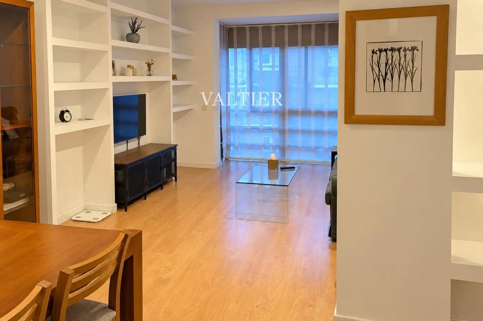 Sala d'estar de Pis de lloguer en Madrid amb Aire condicionat, Terrassa i Moblat