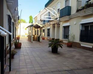 Exterior view of Single-family semi-detached for sale in Chiclana de la Frontera  with Air Conditioner, Private garden and Terrace