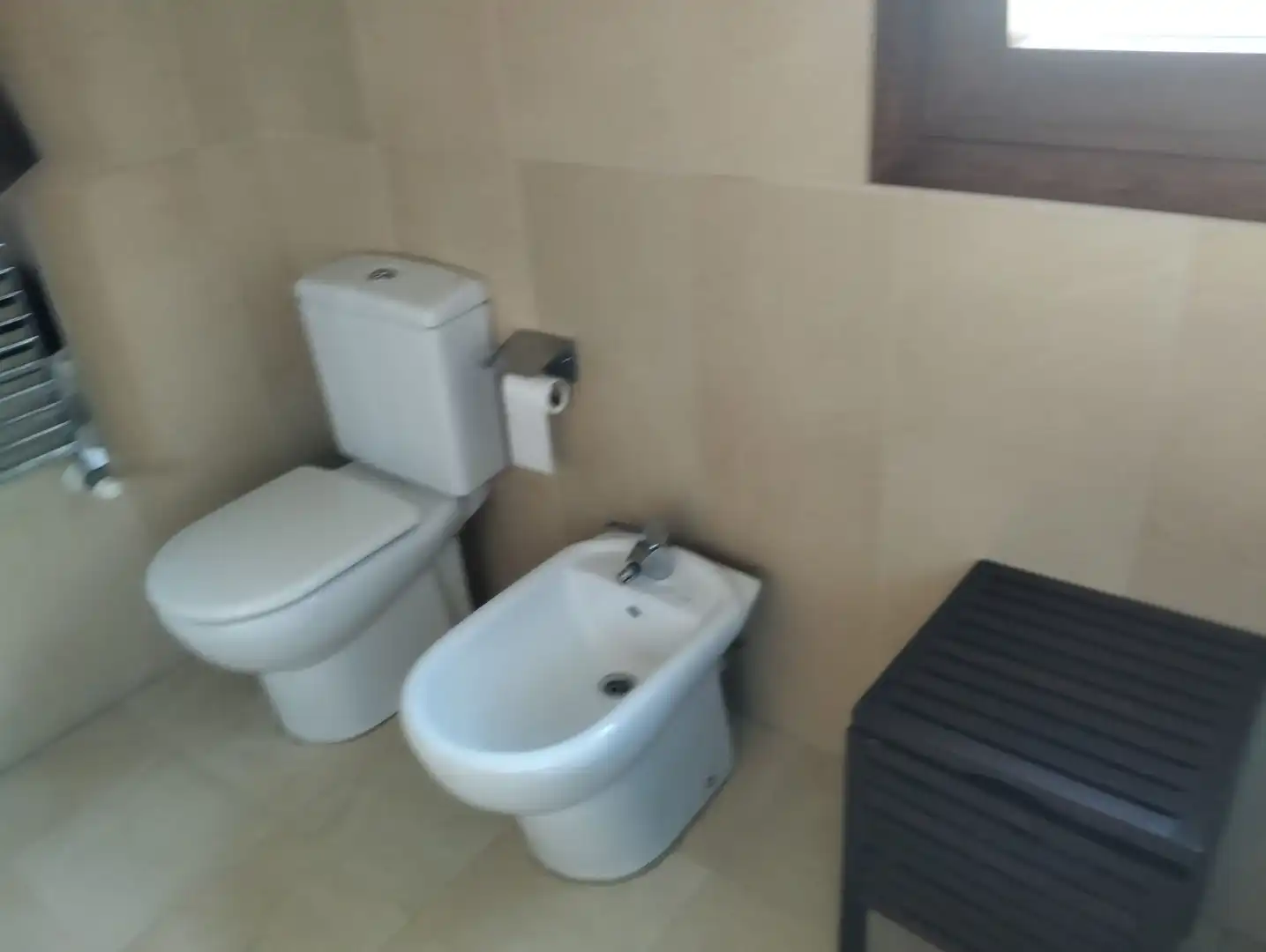 Baño de Casa o chalet en venta en Llambilles con Aire acondicionado, Calefacción y Jardín privado