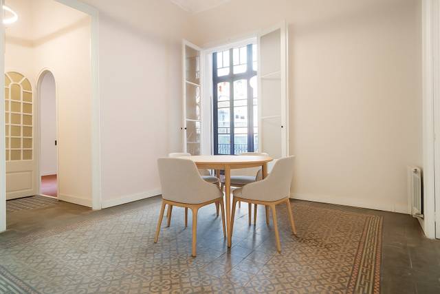 Piso en Alquiler en Sant Pere, Sta. Caterina i la Ribera