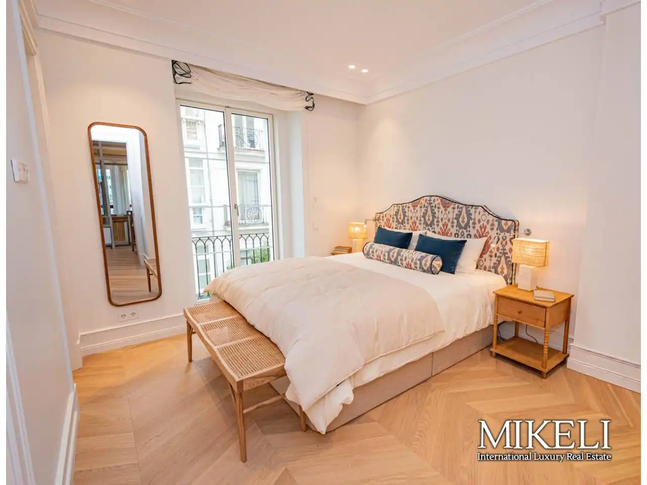 Schlafzimmer von Wohnung zur Miete in Santander mit Heizung, Möbliert und Balkon