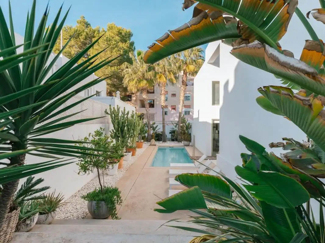 Vista exterior de Casa adosada en venta en Sant Josep de sa Talaia con Aire acondicionado, Calefacción y Piscina