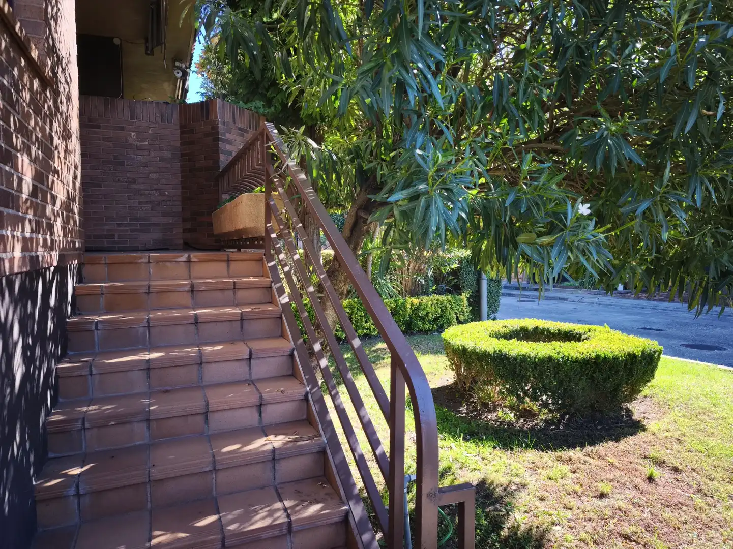Jardí de Casa o xalet en venda en  Logroño amb Calefacció, Parquet i Terrassa