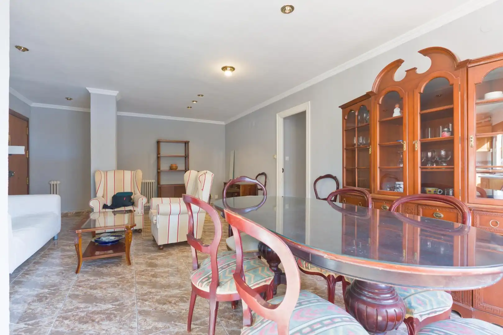 Flat for rent in Calle REY ABU SAID, Fígares