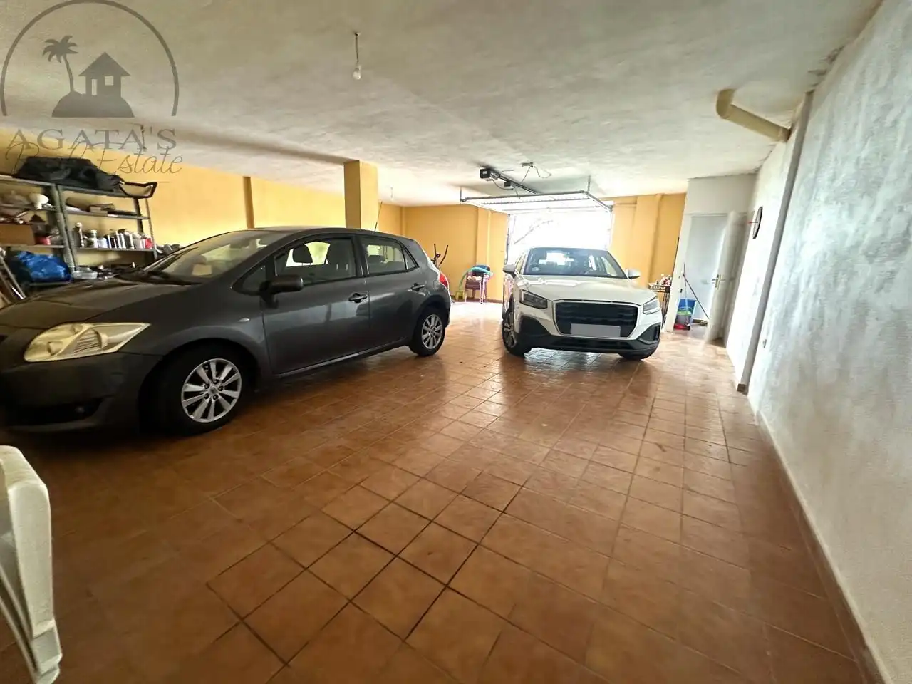 Aparcament de Finca rústica en venda en Santiago del Teide amb Jardí privat i Terrassa