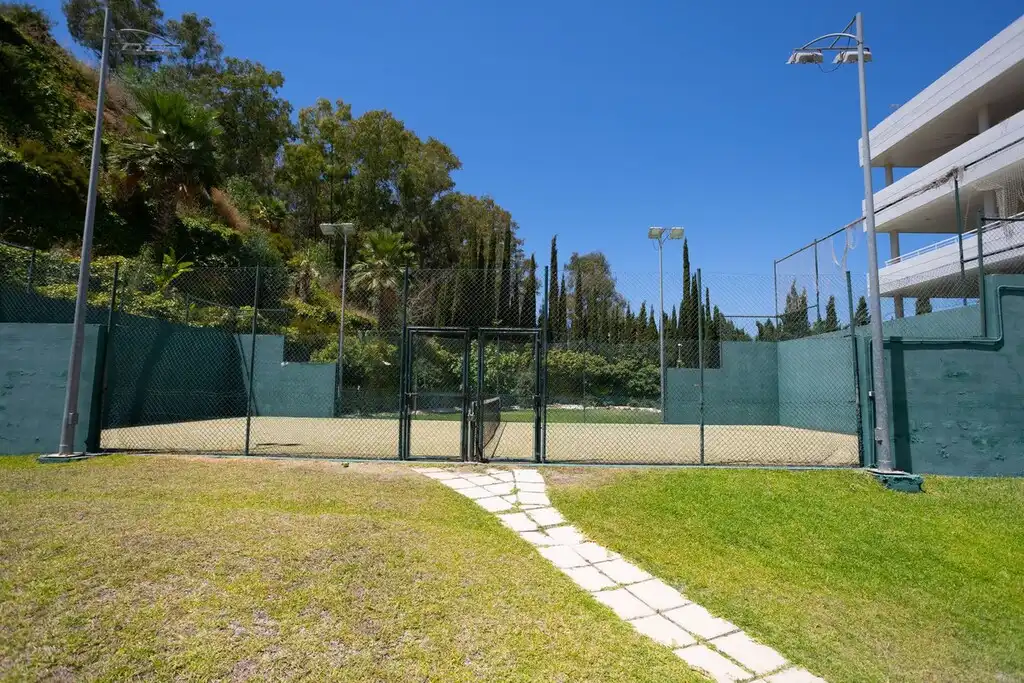 Apartament amb piscina en venda a Nueva Andalucía, imagen 8