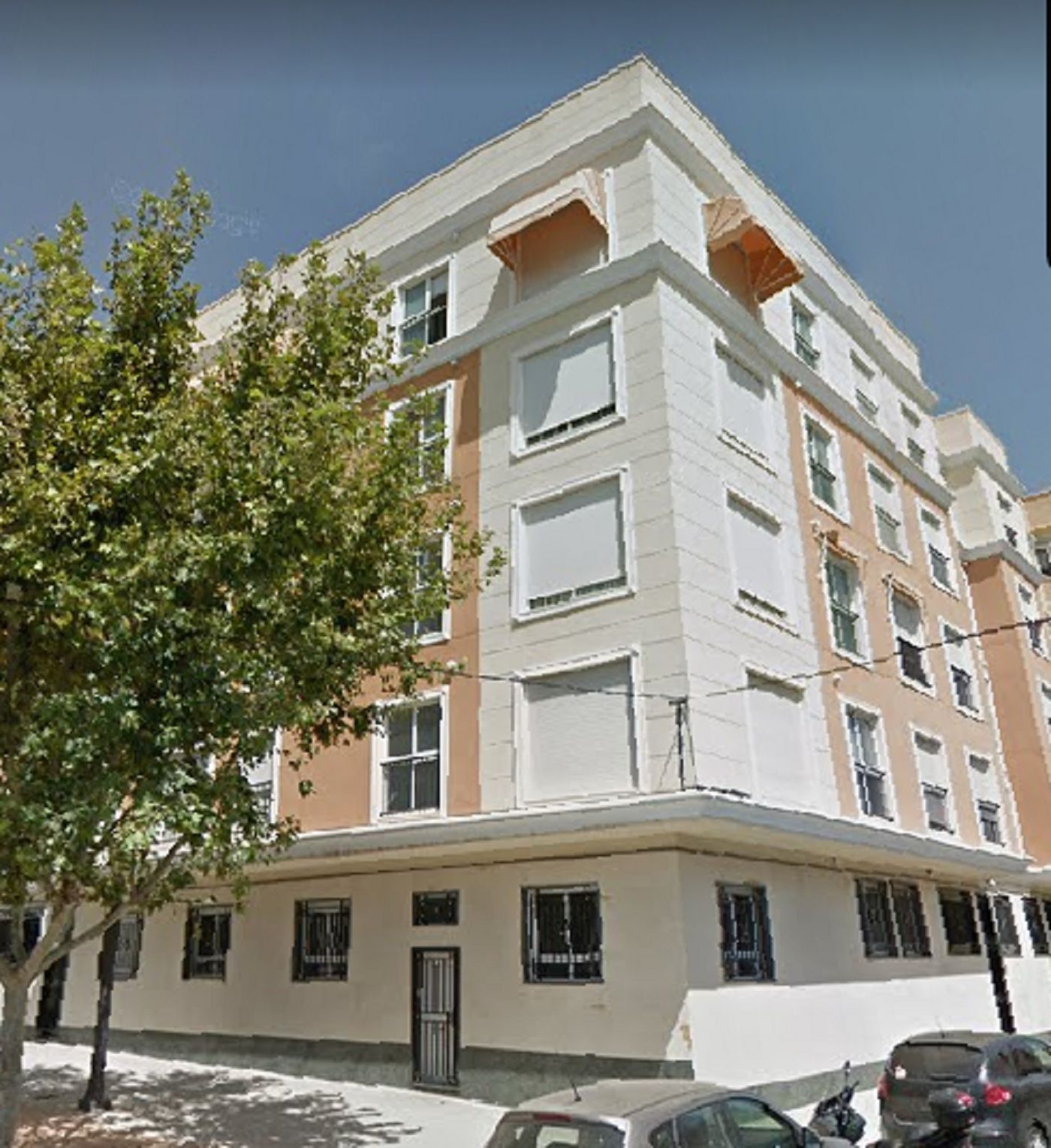 Vista exterior de Pis en venda en Elche / Elx amb Aire condicionat