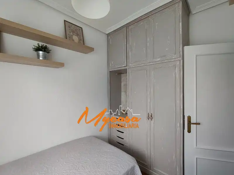 Bedroom of Flat for rent in Alcorcón  with Air Conditioner, Heating and Balcony
