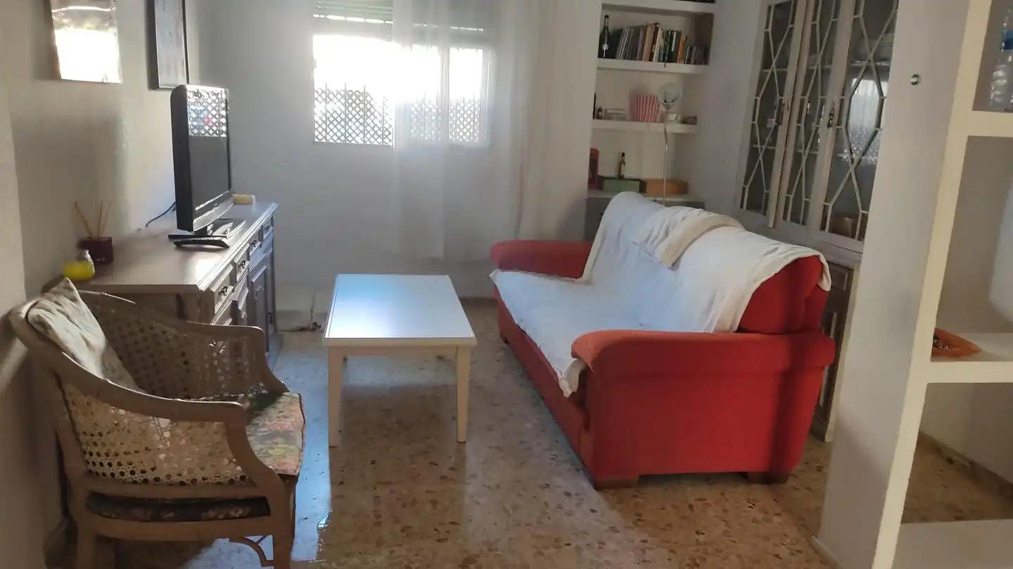 Planta baja de alquiler en Federico Mayo Gayarre, Amate