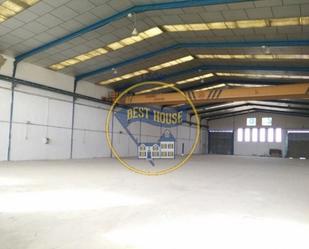 Industrial buildings to rent in Valdefresno