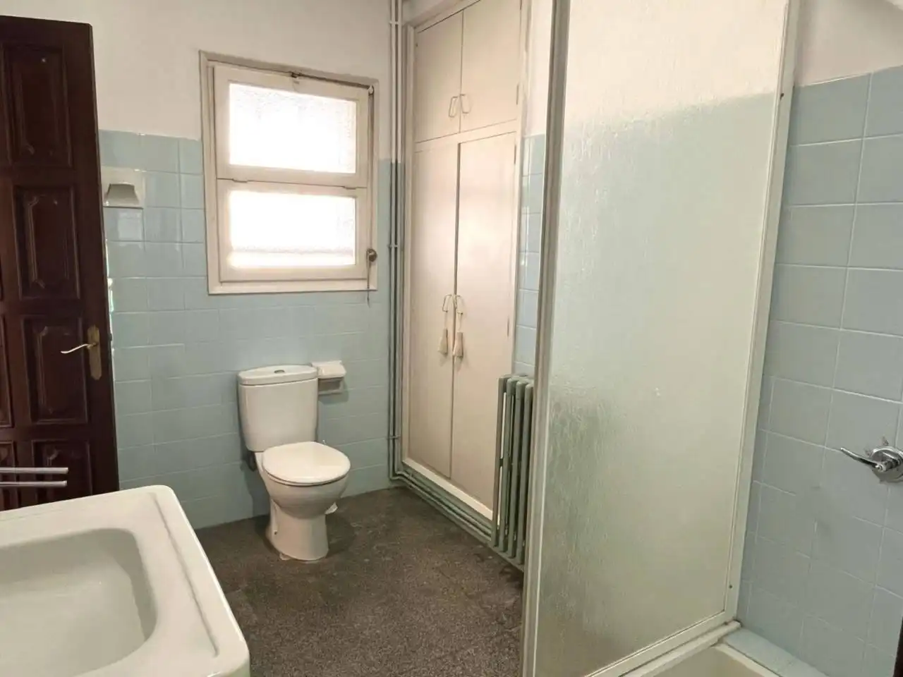 Bathroom of Houses for sale in Girona  with Air Conditioner, Heating and Private garden