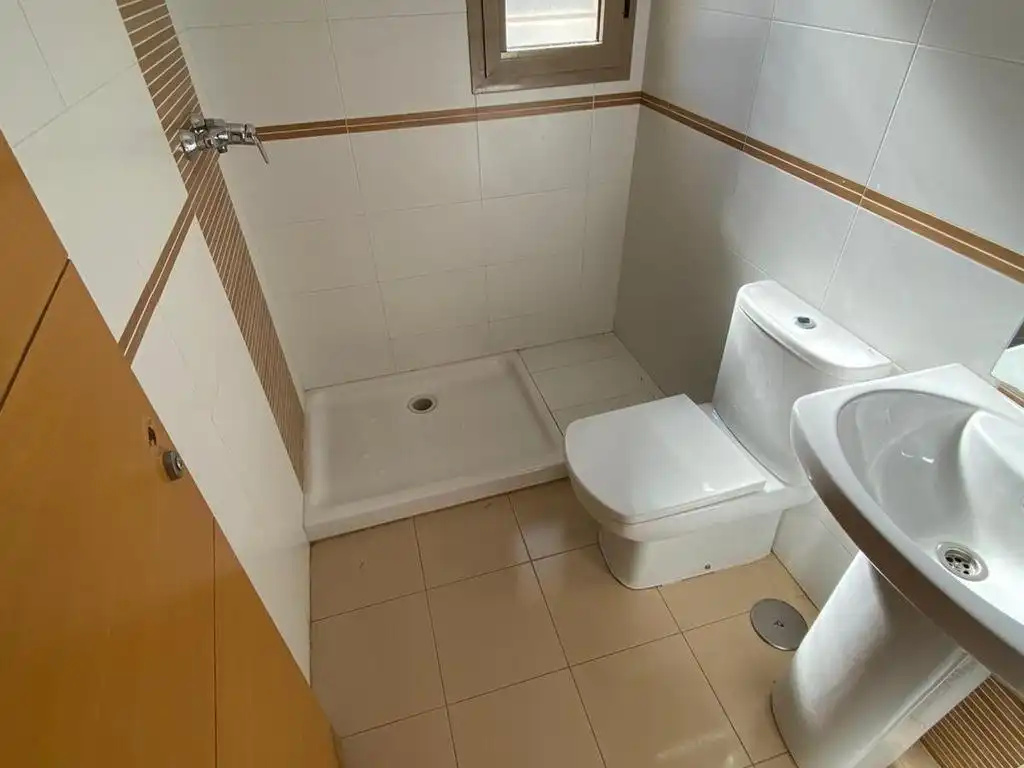 Bany de Casa adosada en venda en La Palma del Condado amb Terrassa