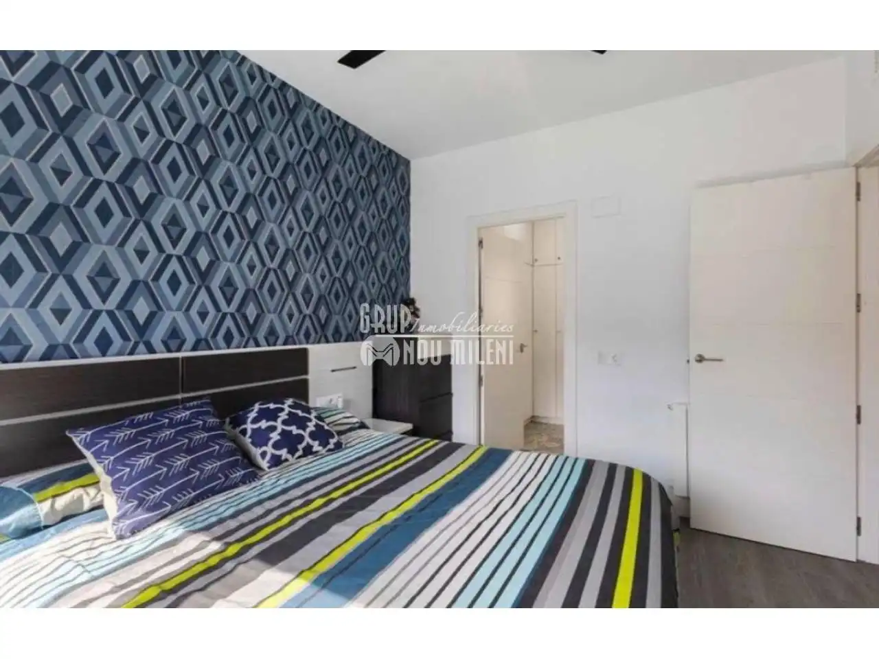 Terraced house with pool for sale in Benicalap, imagen 4