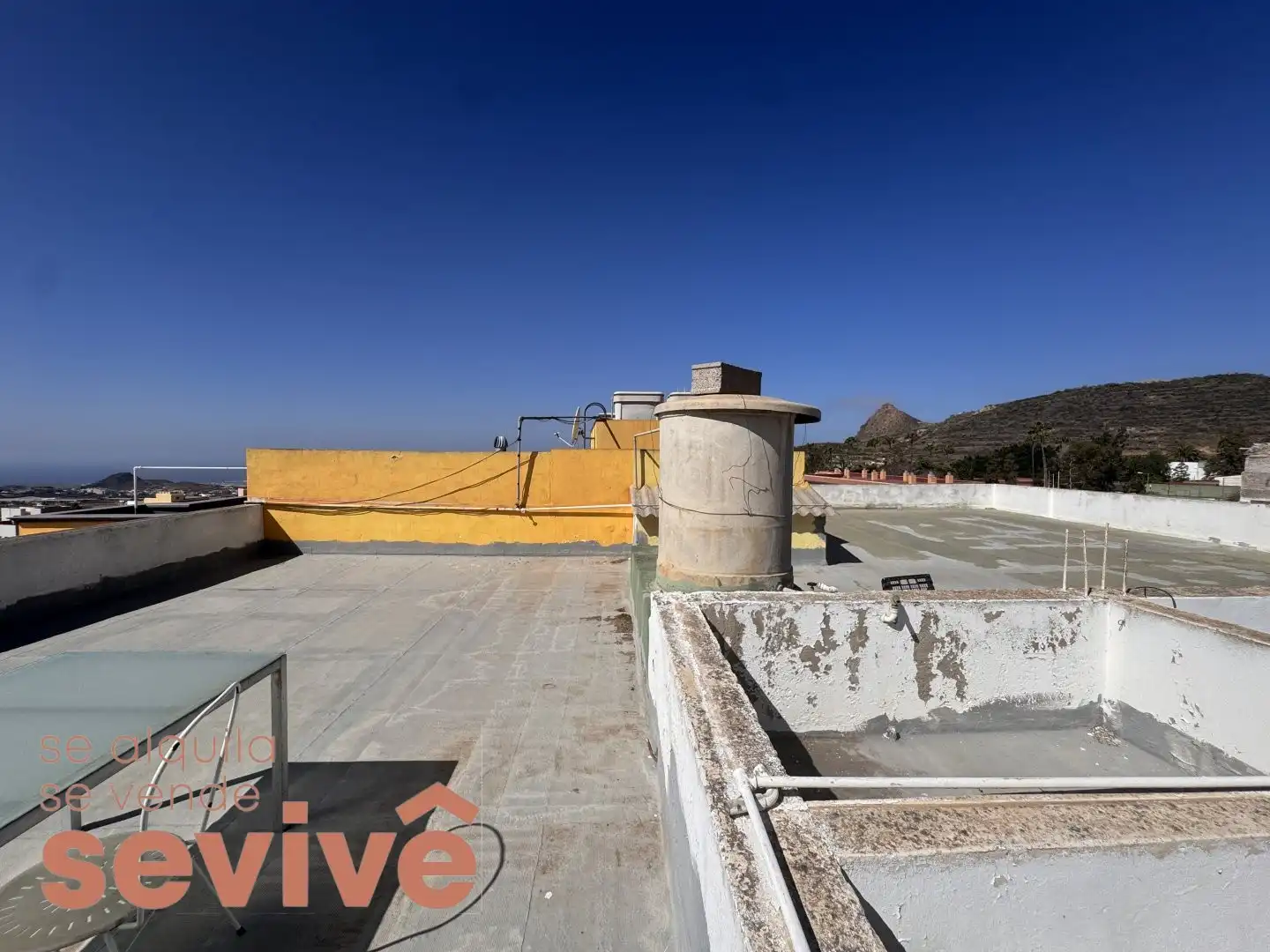 Vista exterior de Pis en venda en Arona amb Terrassa i Balcó