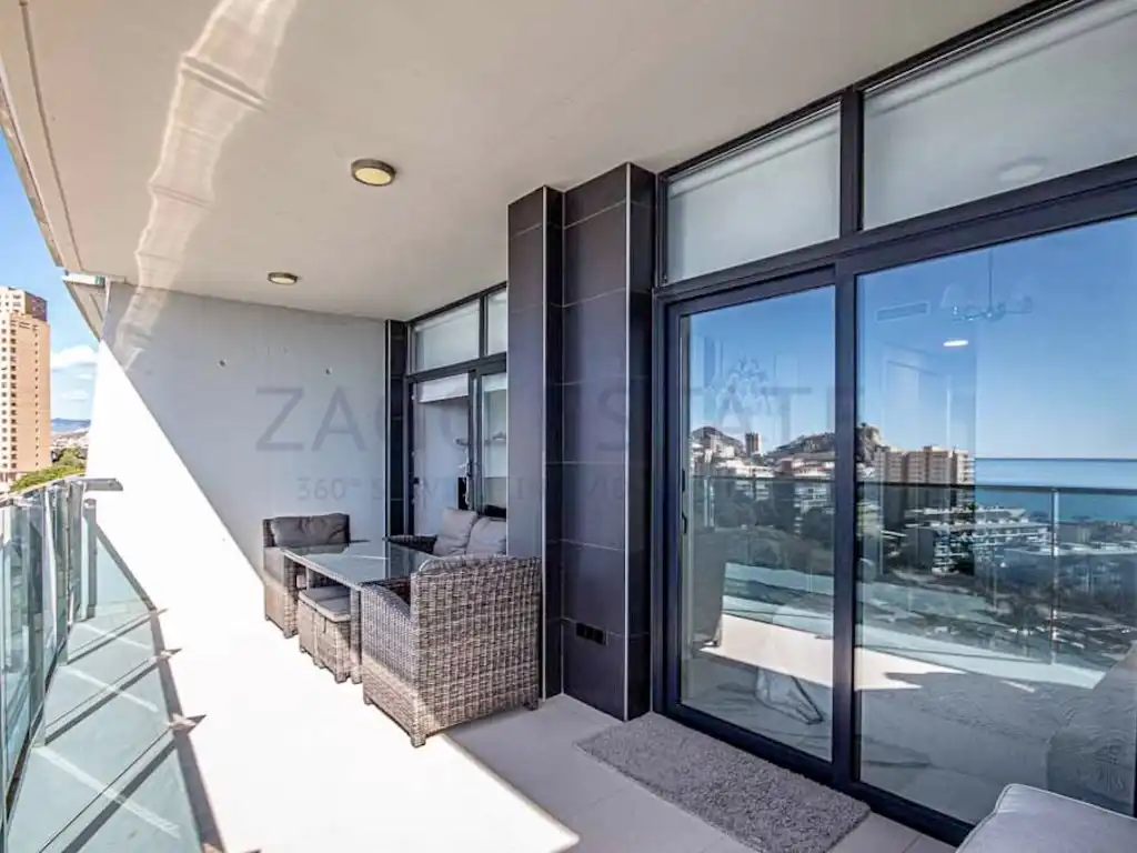 Wohnung zur Miete in Avenida Villajoyosa La, Playa Poniente