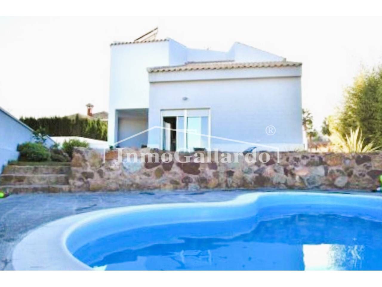 Exterior view of House or chalet to rent in Rincón de la Victoria  with Air Conditioner, Heating and Private garden