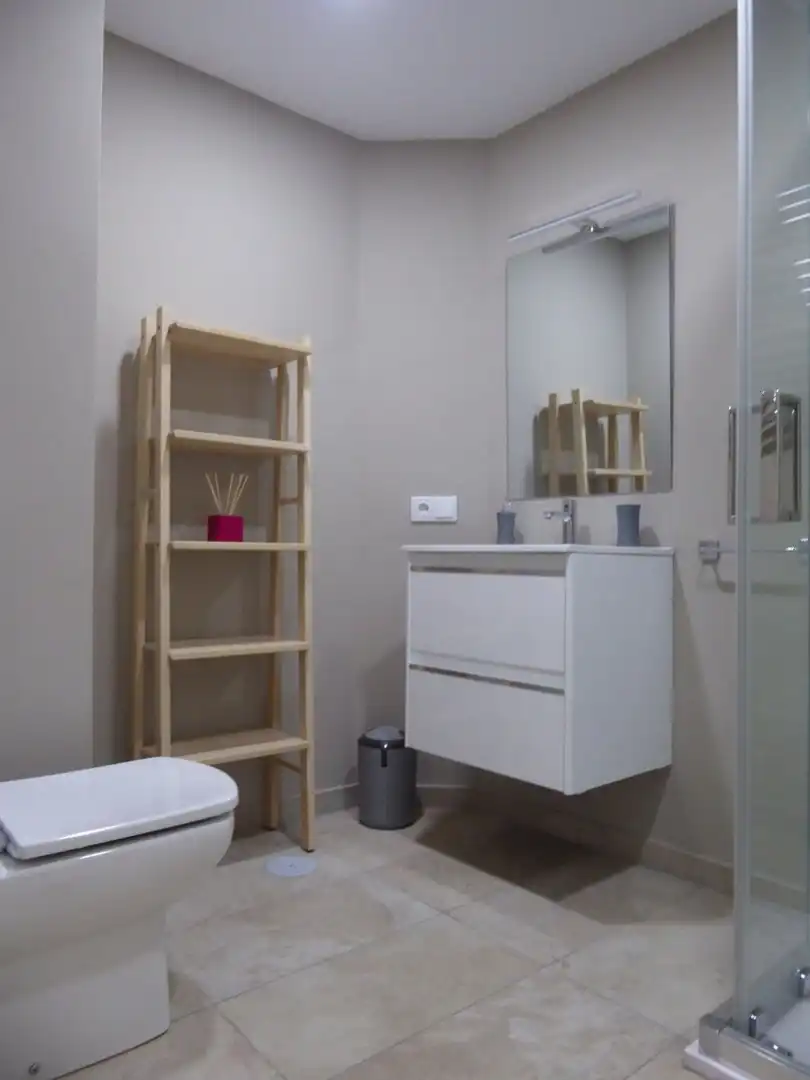 Bathroom of Apartments for rent in Jerez de la Frontera  with Air Conditioner and Parquet flooring