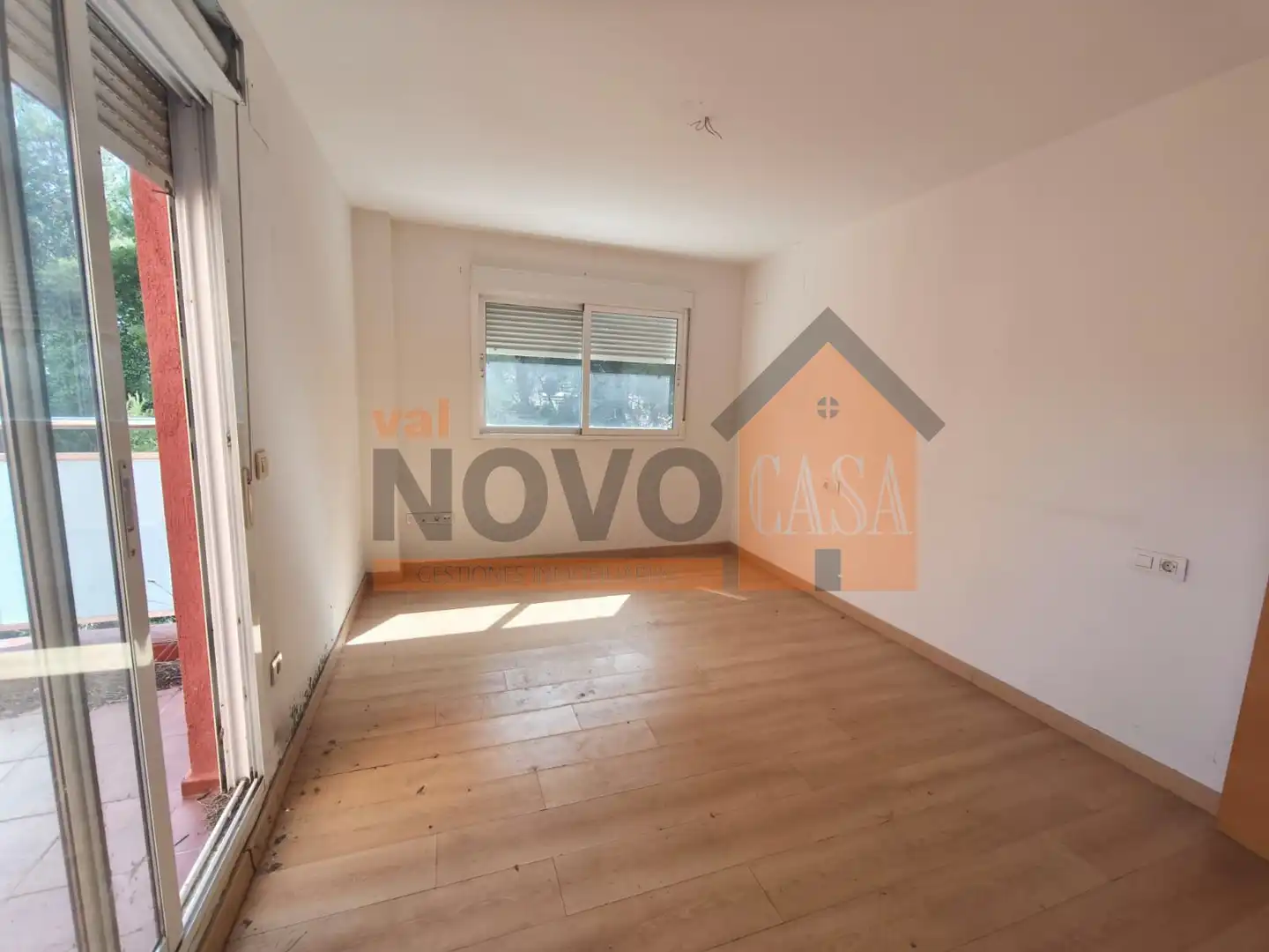 Living room of Houses for sale in Chiva  with Storage room and Swimming Pool